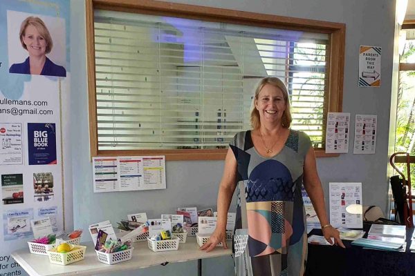 20200314 Anna and Books 21